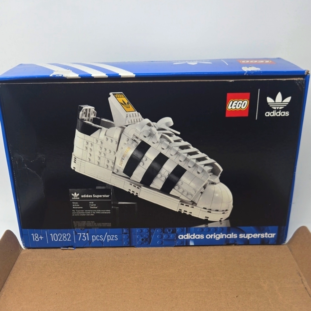 LEGO Adidas Originals Superstar Set